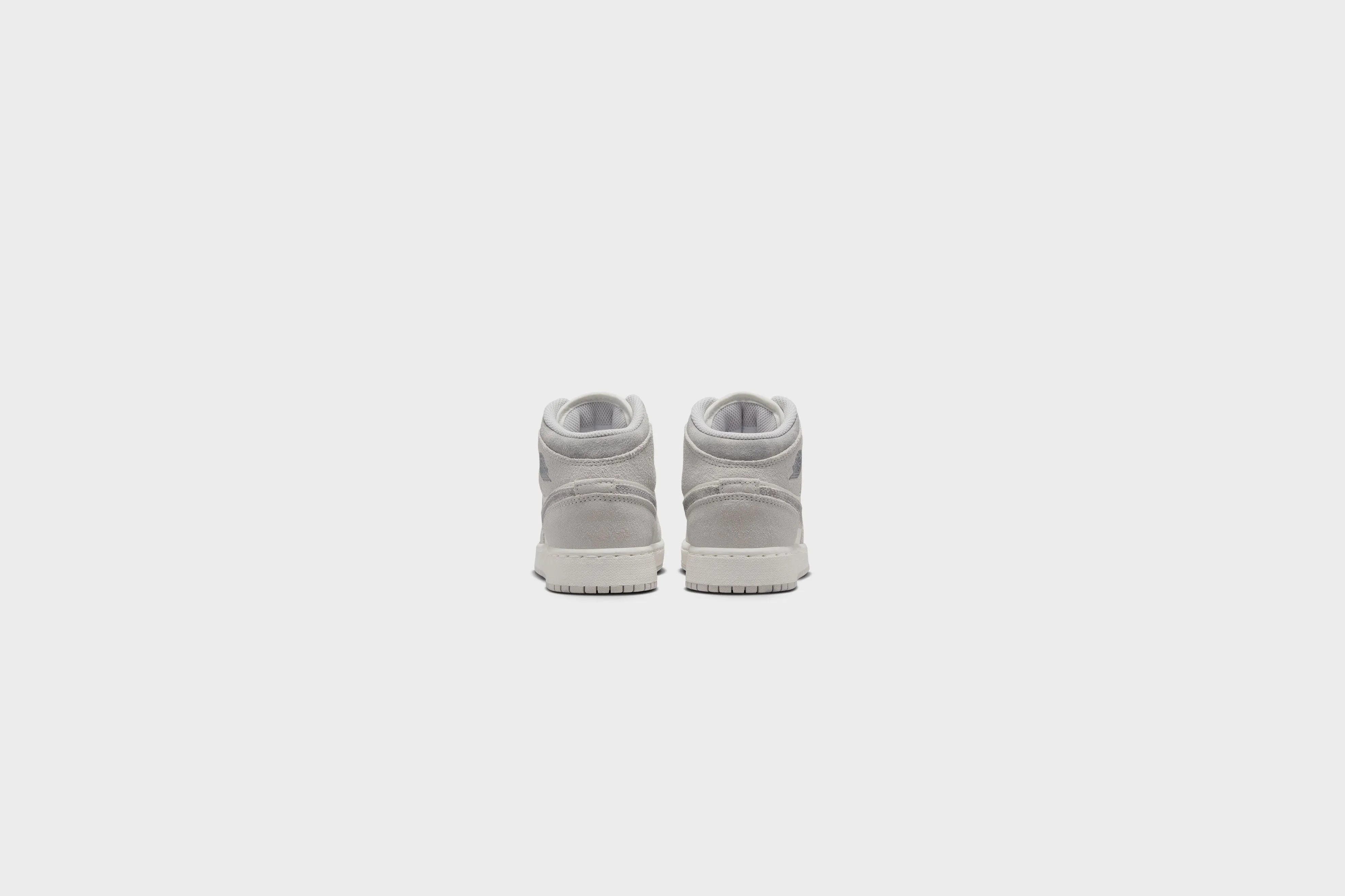 Air Jordan 1 Mid SE (GS) (Neutral Grey/ Smoke Grey-Sail)