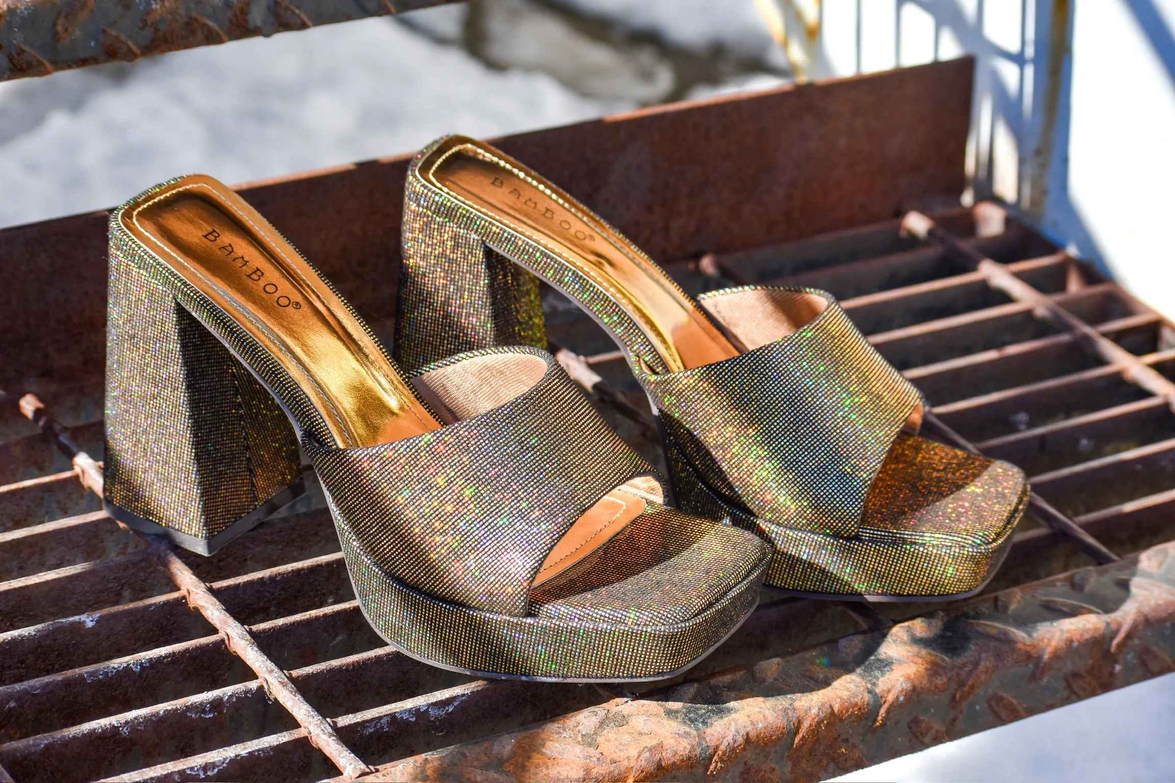 BRONZE PLATFORM