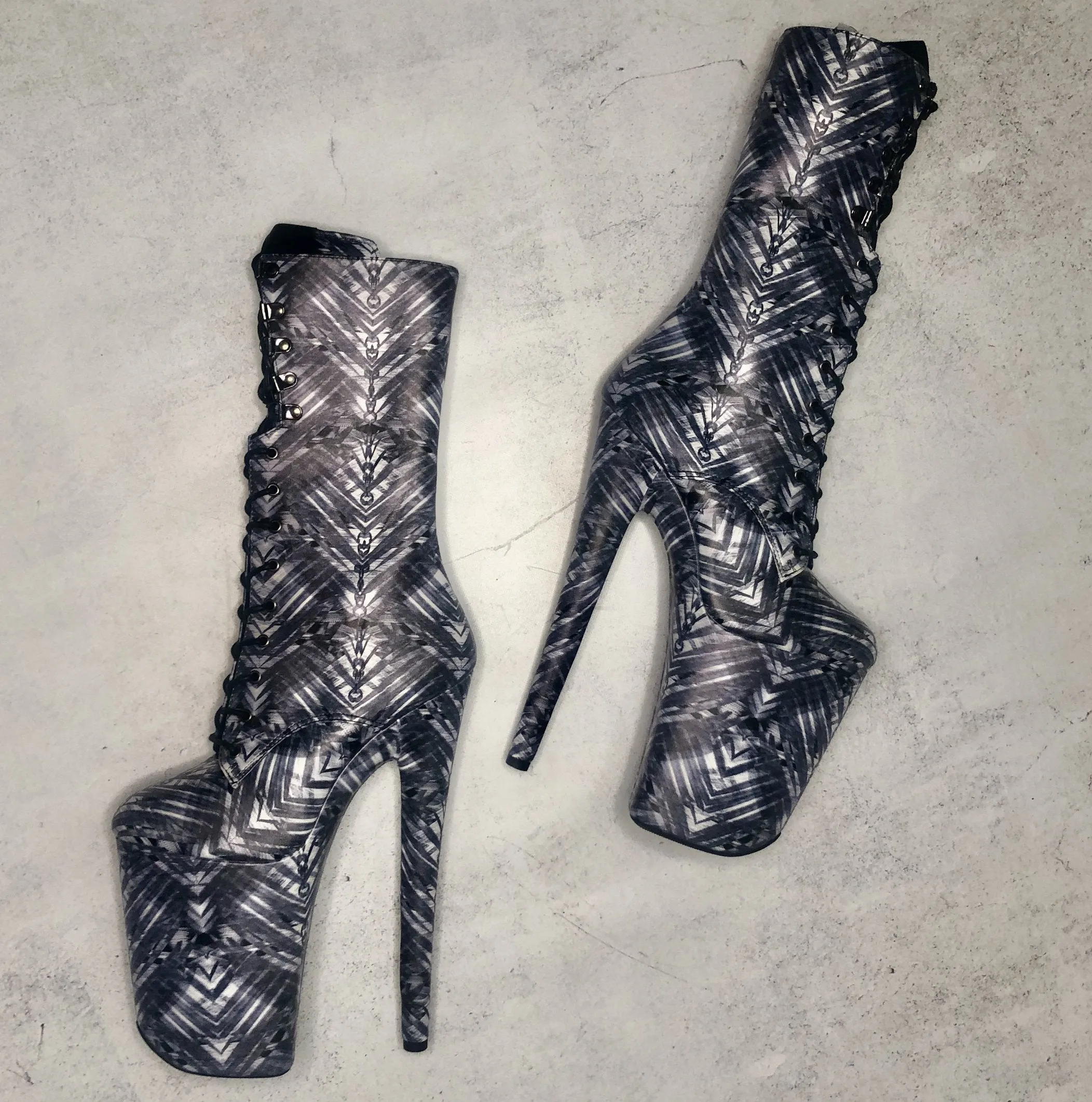Cult Boot - 9 INCH
