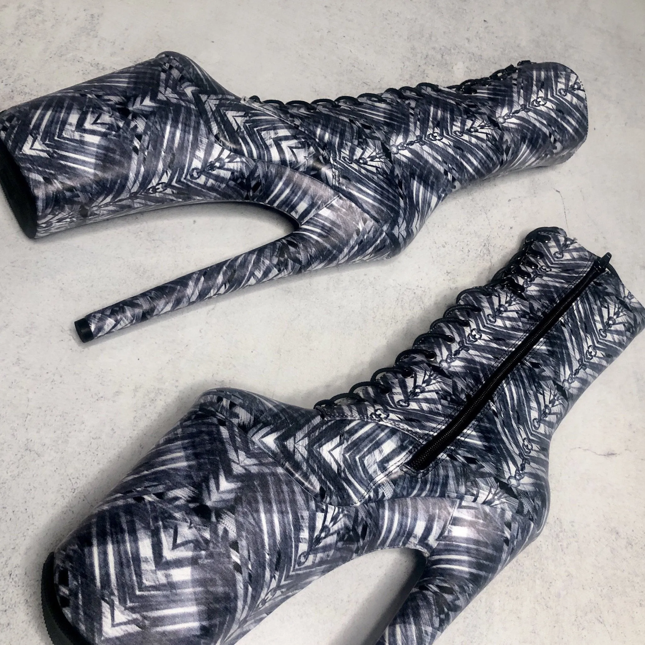 Cult Boot - 9 INCH