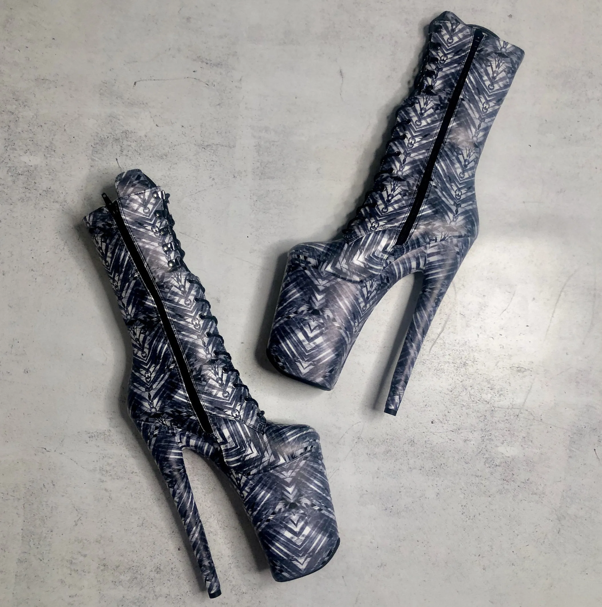Cult Boot - 9 INCH