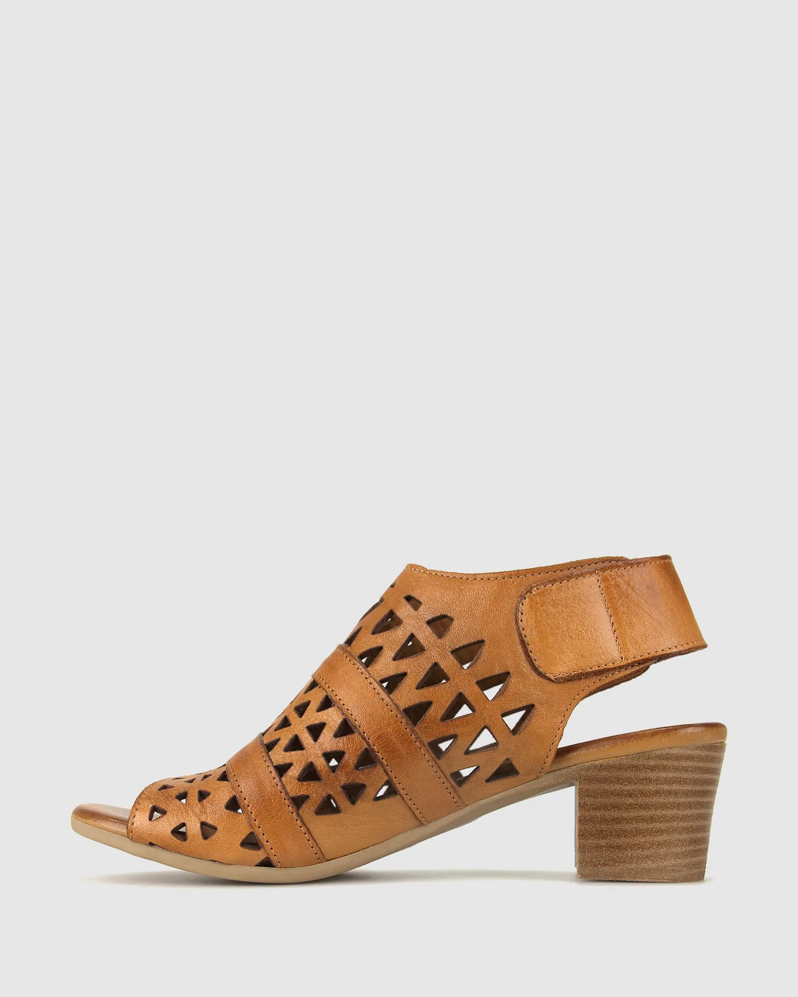 DELICIOUS 2 Leather Block Heel Sandals