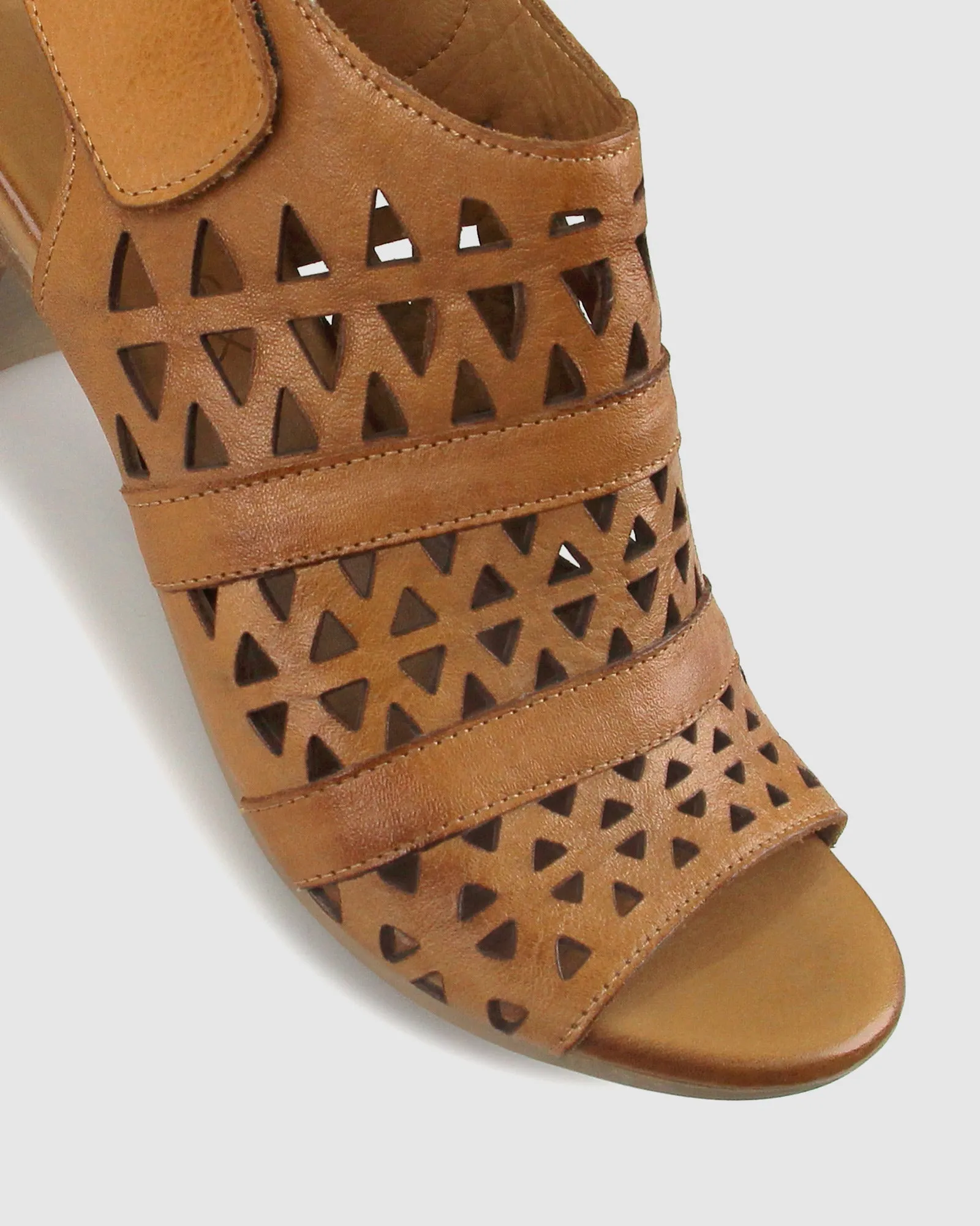 DELICIOUS 2 Leather Block Heel Sandals