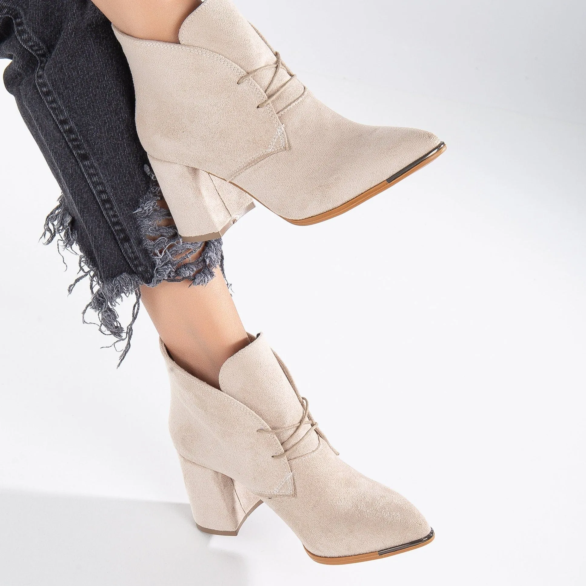 Glinda - Beige Suede Boots