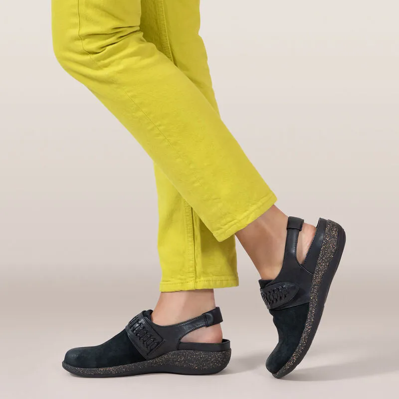 Leni Slingback Clog in Black