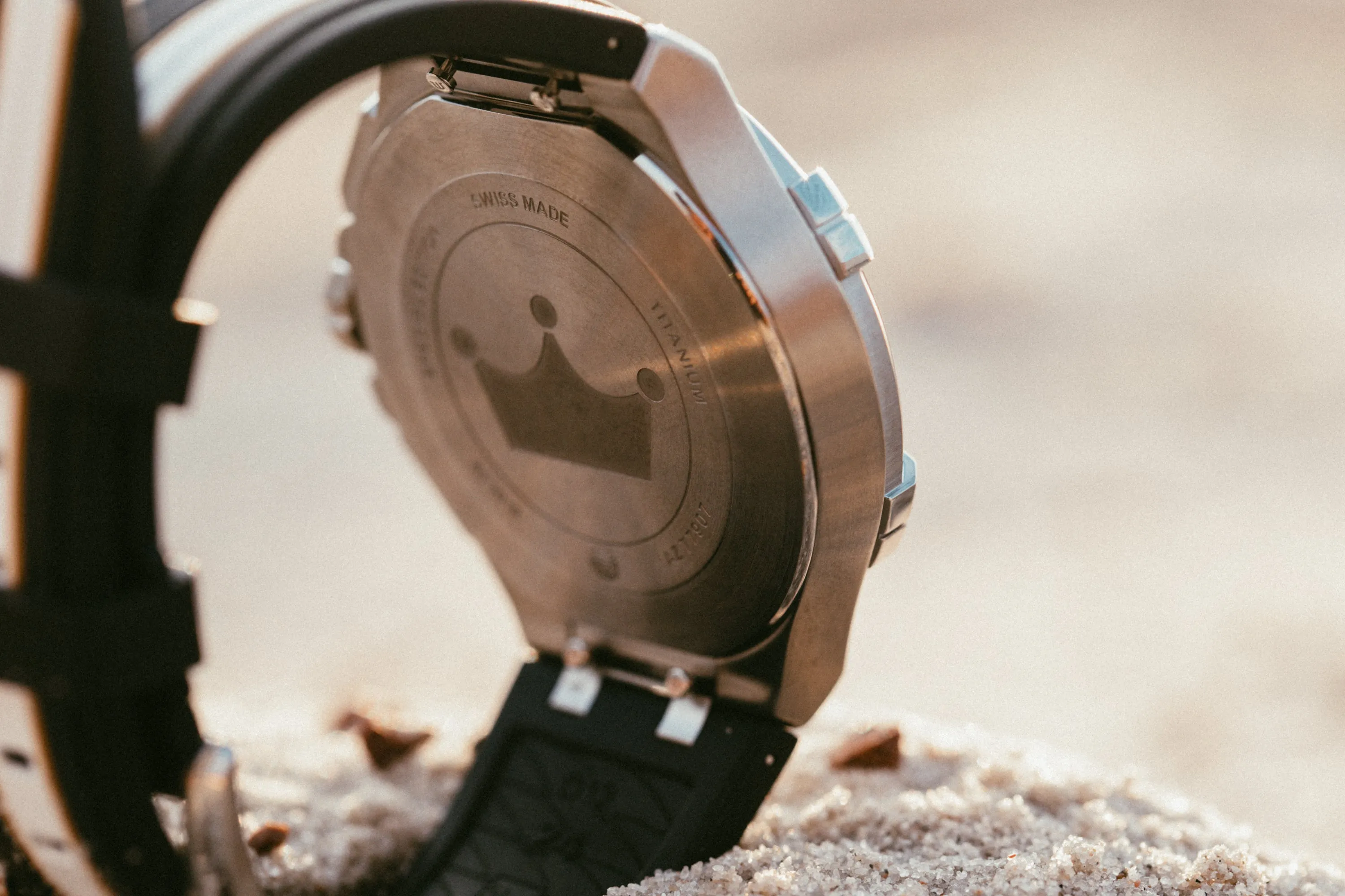 ML Watch Aikon Quartz King of the Court Special Edition
